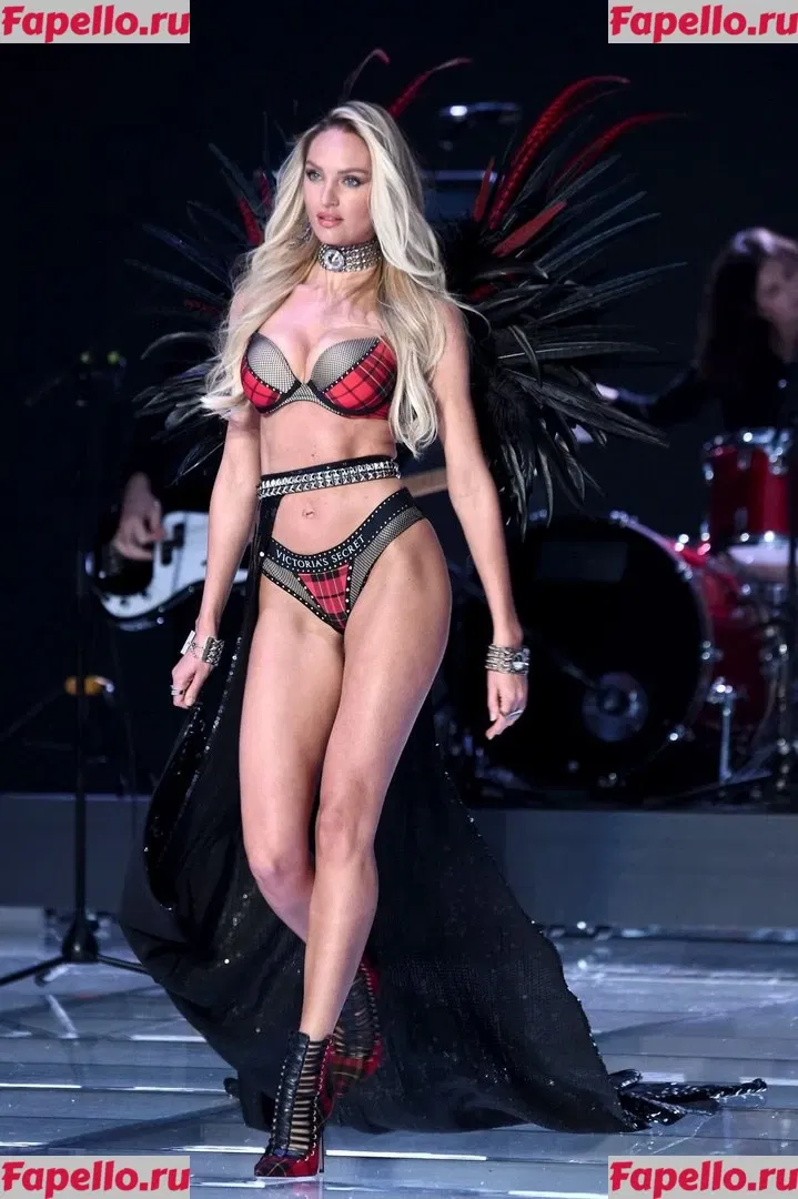Candice Swanepoel Onlyfans Photo Gallery 