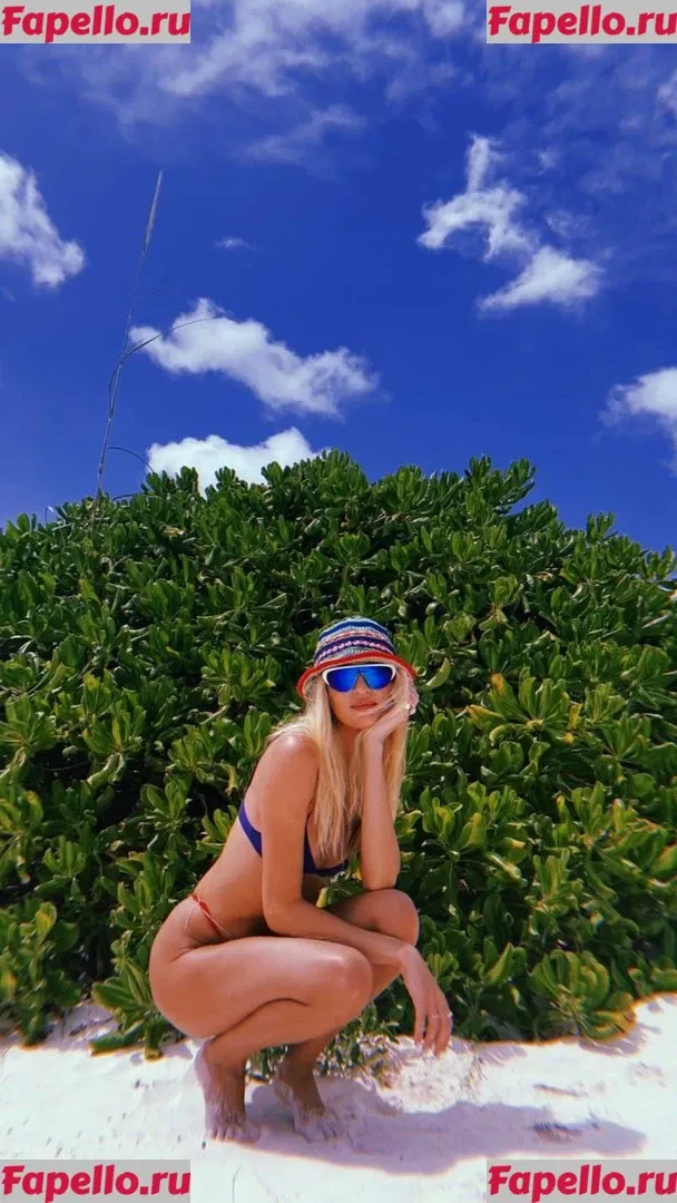 Candice Swanepoel Onlyfans Photo Gallery 