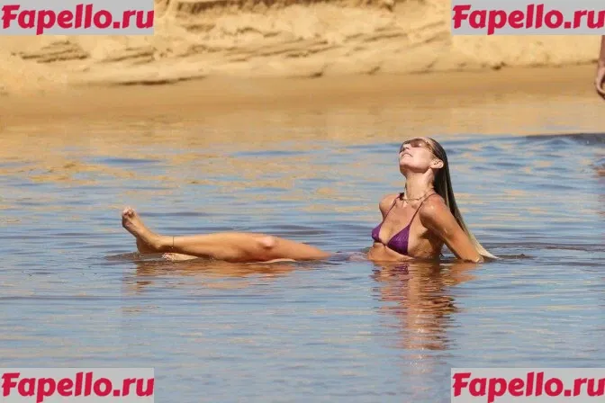 Candice Swanepoel Onlyfans Photo Gallery 
