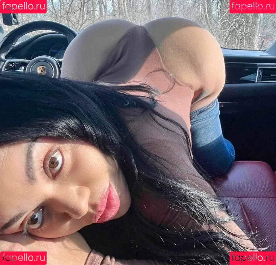 dominicanyari Onlyfans Photo Gallery 