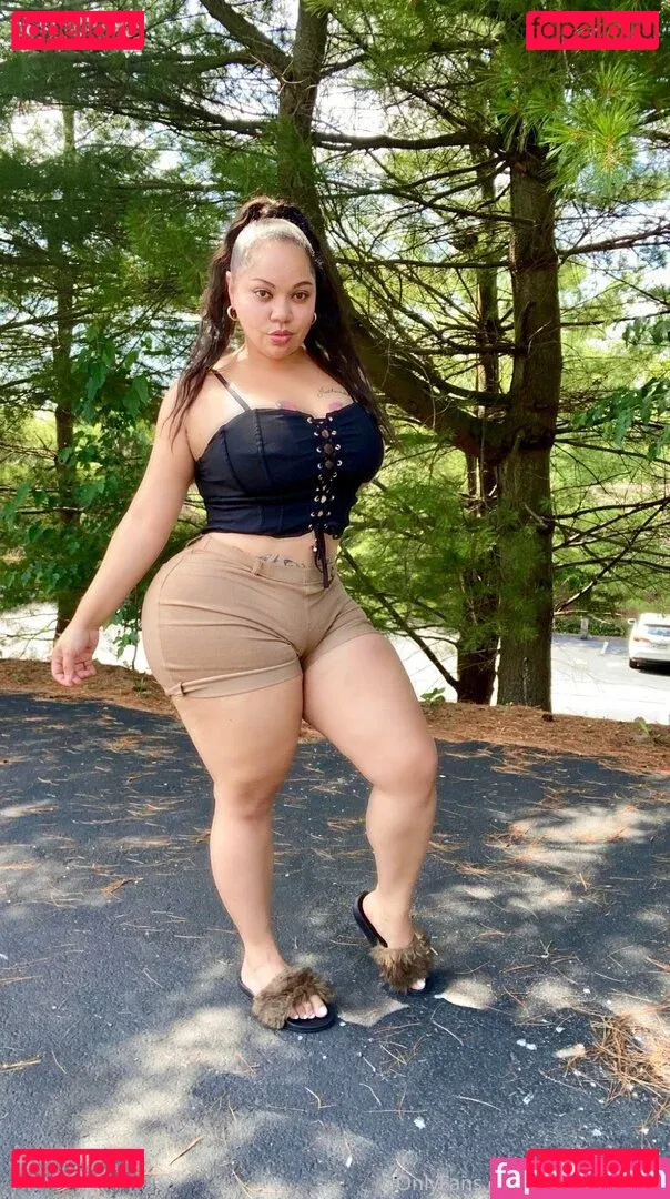 dominicanyari Onlyfans Photo Gallery 