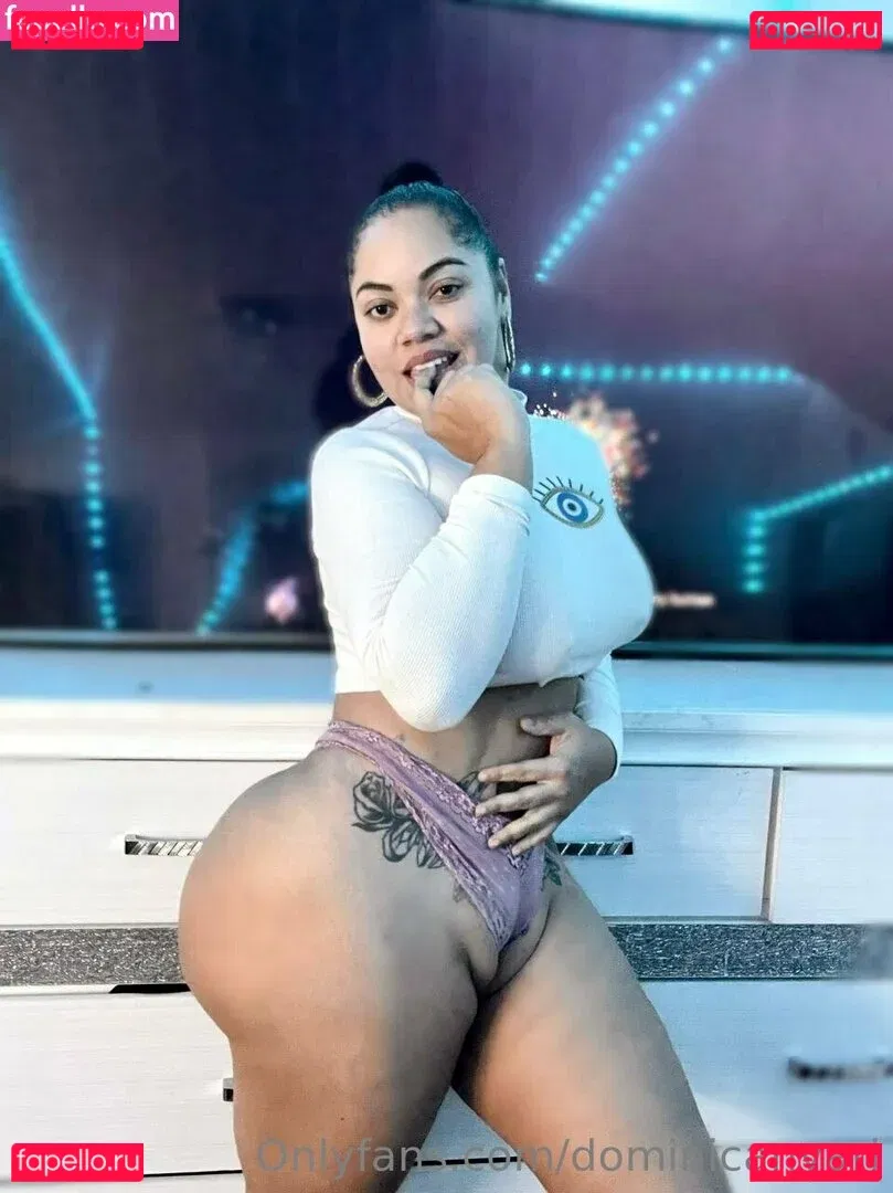 dominicanyari Onlyfans Photo Gallery 
