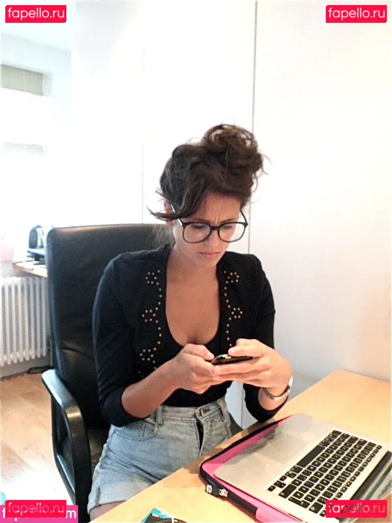 Liz Plank Onlyfans Photo Gallery 