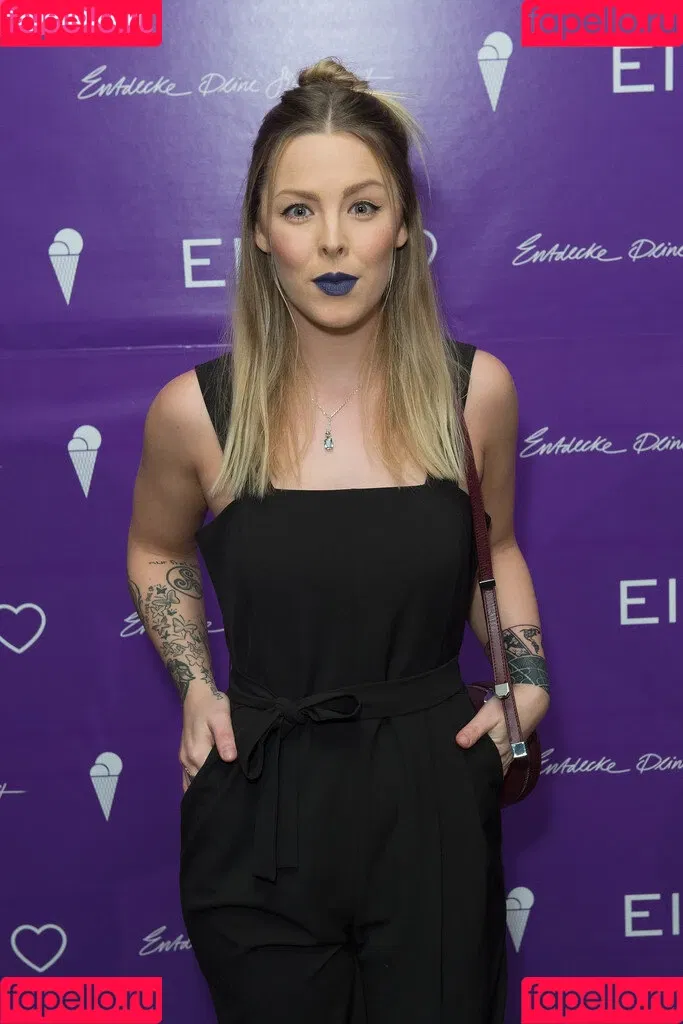 Leonore Bartsch Onlyfans Photo Gallery 