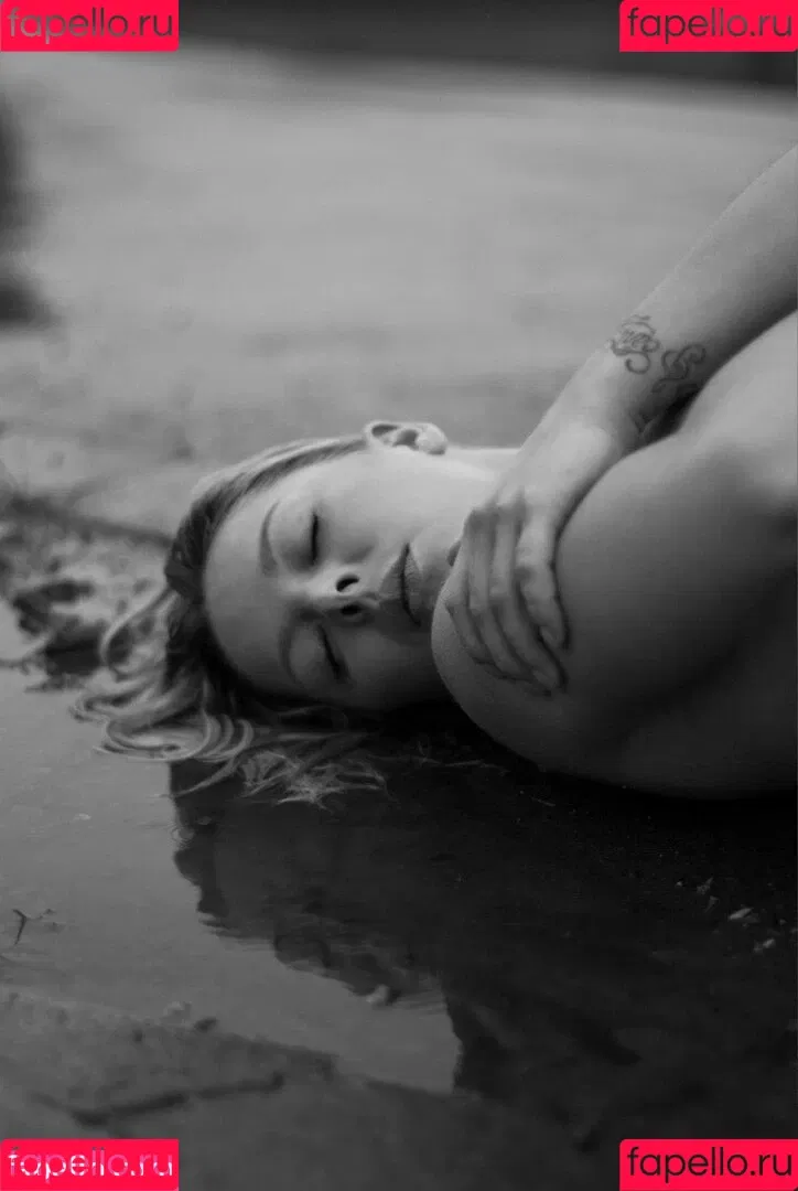 Leonore Bartsch Onlyfans Photo Gallery 
