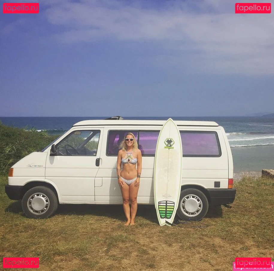 Leonore Bartsch Onlyfans Photo Gallery 