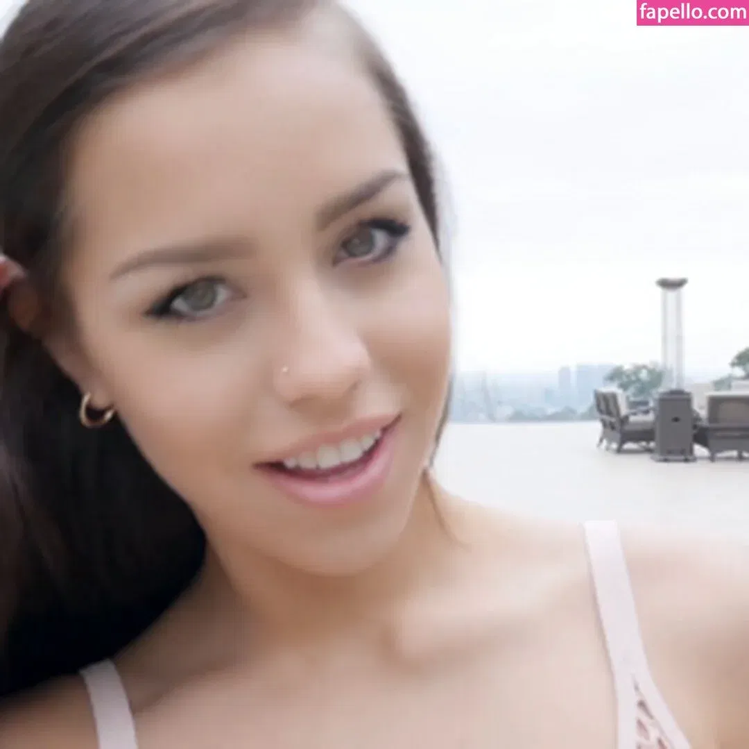 Adriana Chechik Onlyfans Photo Gallery 