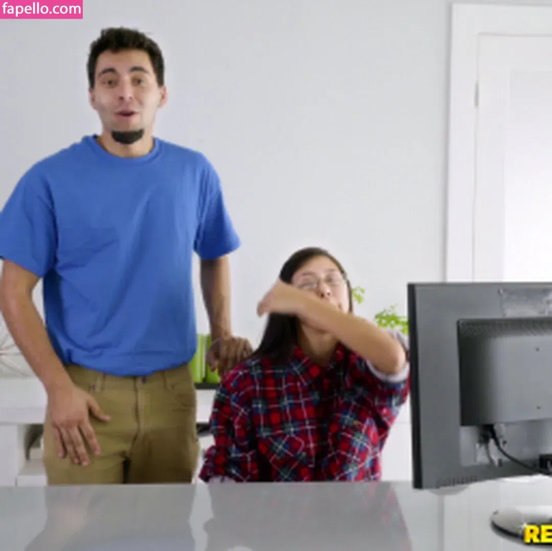 Adriana Chechik Onlyfans Photo Gallery 