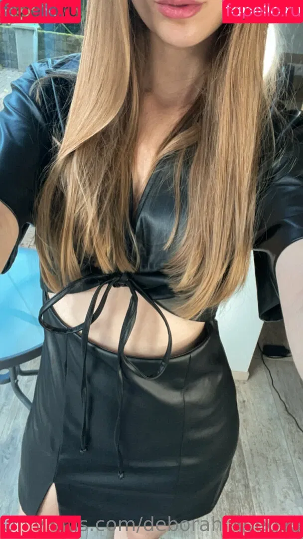 Déborah Koegele Onlyfans Photo Gallery 