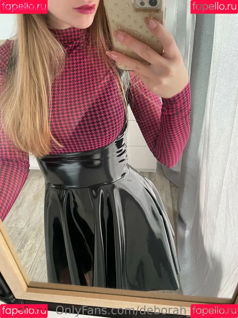 Déborah Koegele Onlyfans Photo Gallery 