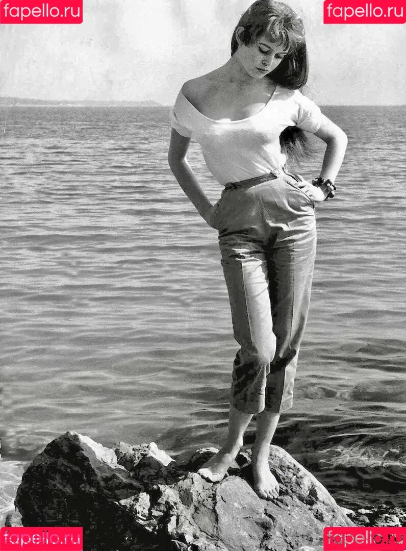 Brigitte Bardot Onlyfans Photo Gallery 