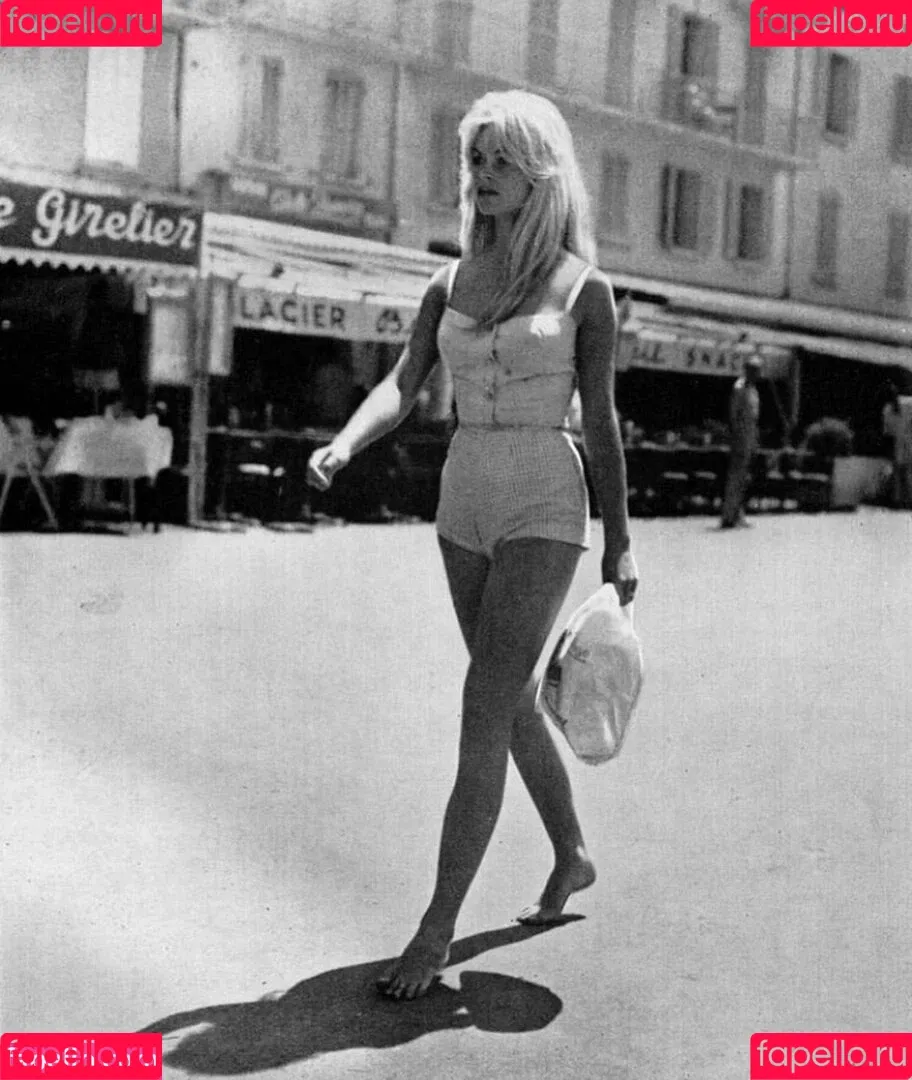 Brigitte Bardot Onlyfans Photo Gallery 