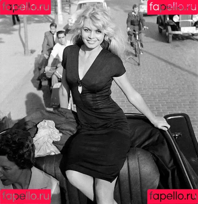 Brigitte Bardot Onlyfans Photo Gallery 