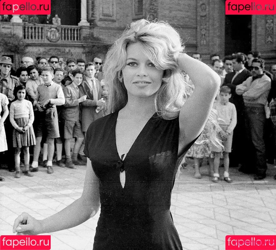 Brigitte Bardot Onlyfans Photo Gallery 