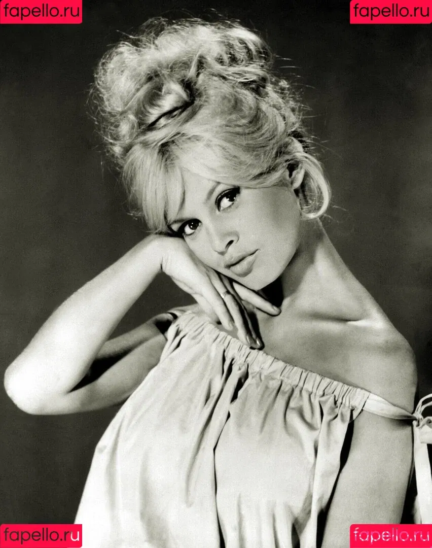 Brigitte Bardot Onlyfans Photo Gallery 