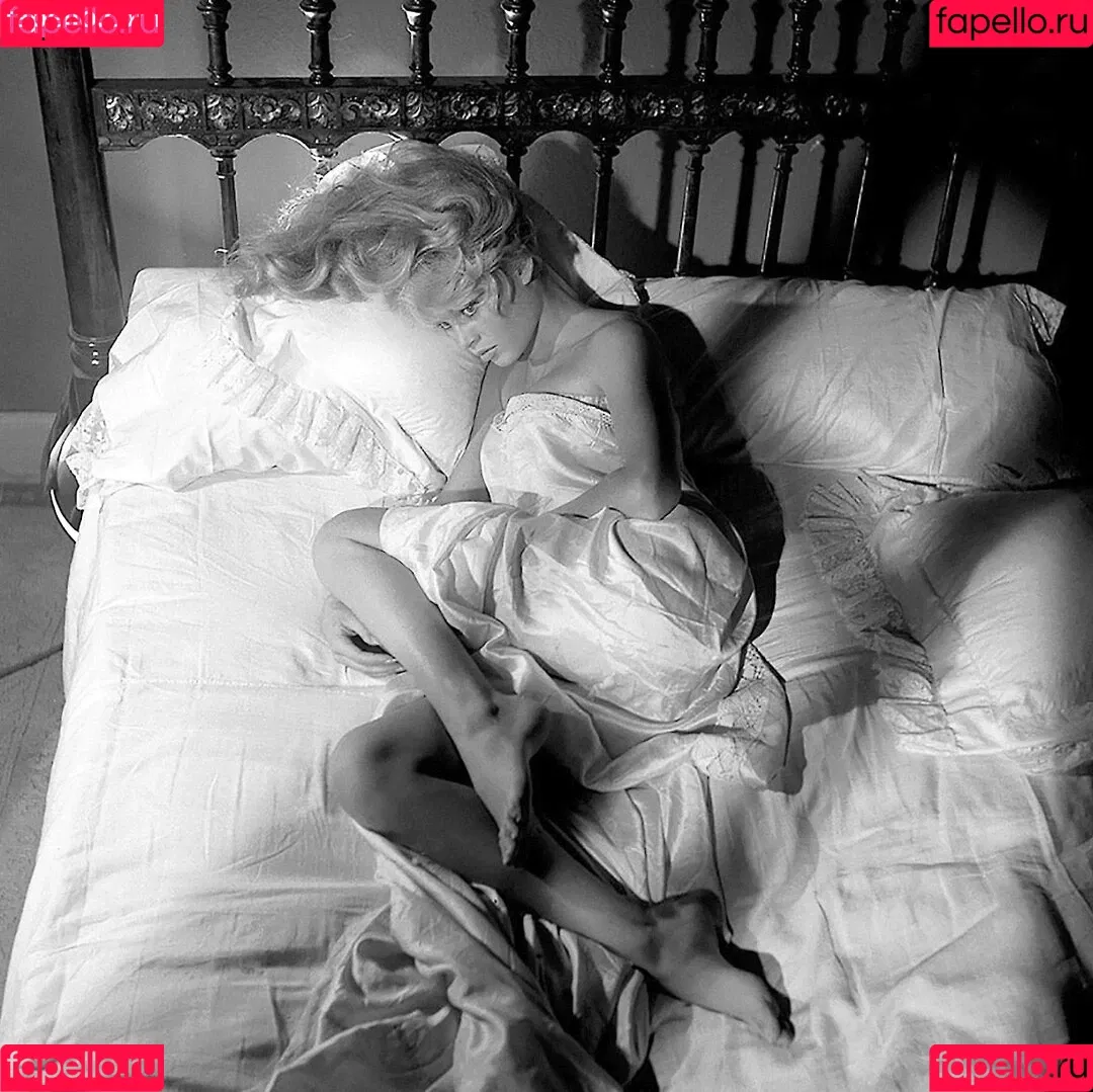 Brigitte Bardot Onlyfans Photo Gallery 