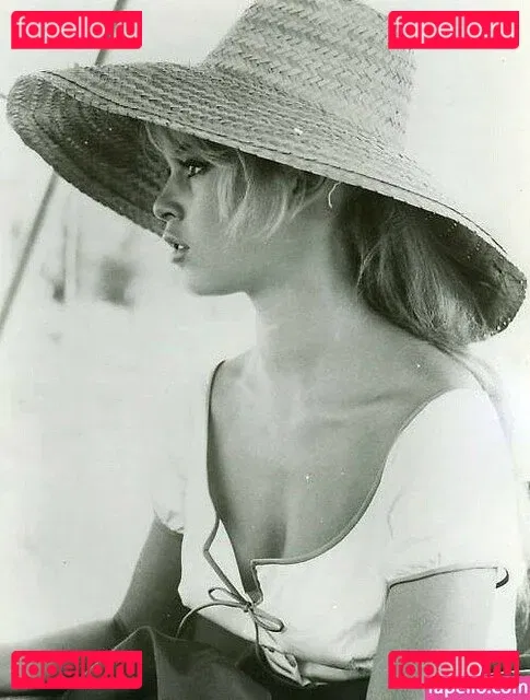 Brigitte Bardot Onlyfans Photo Gallery 