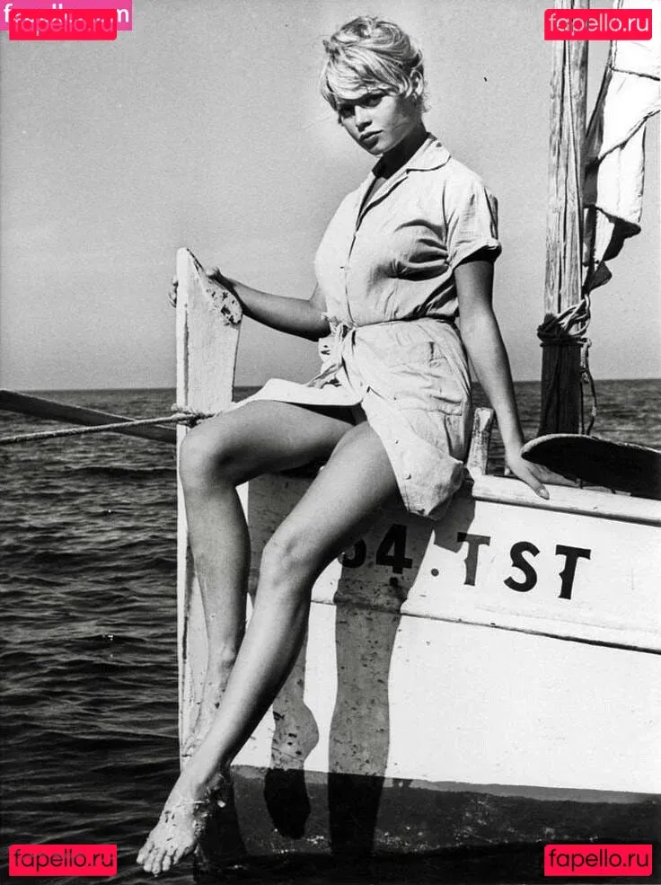 Brigitte Bardot Onlyfans Photo Gallery 