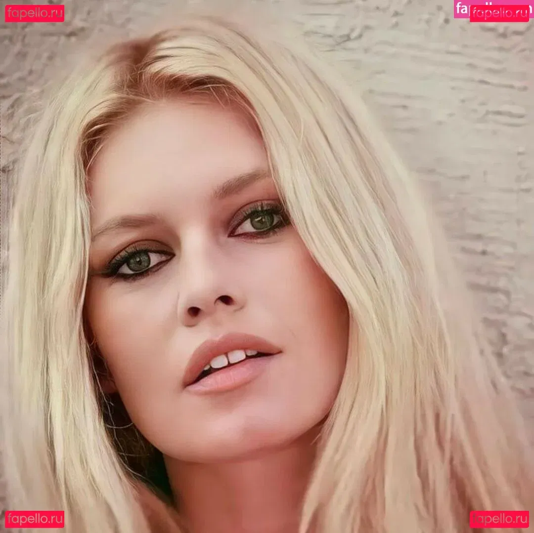Brigitte Bardot Onlyfans Photo Gallery 