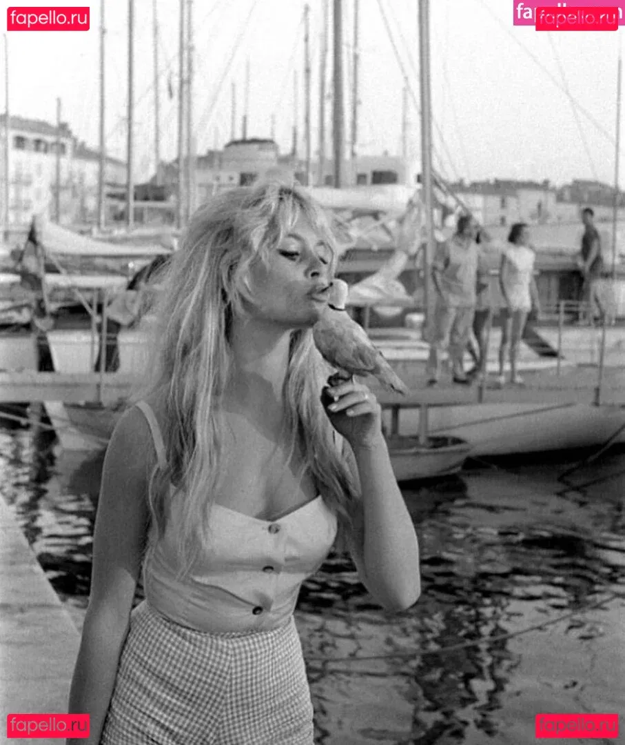 Brigitte Bardot Onlyfans Photo Gallery 