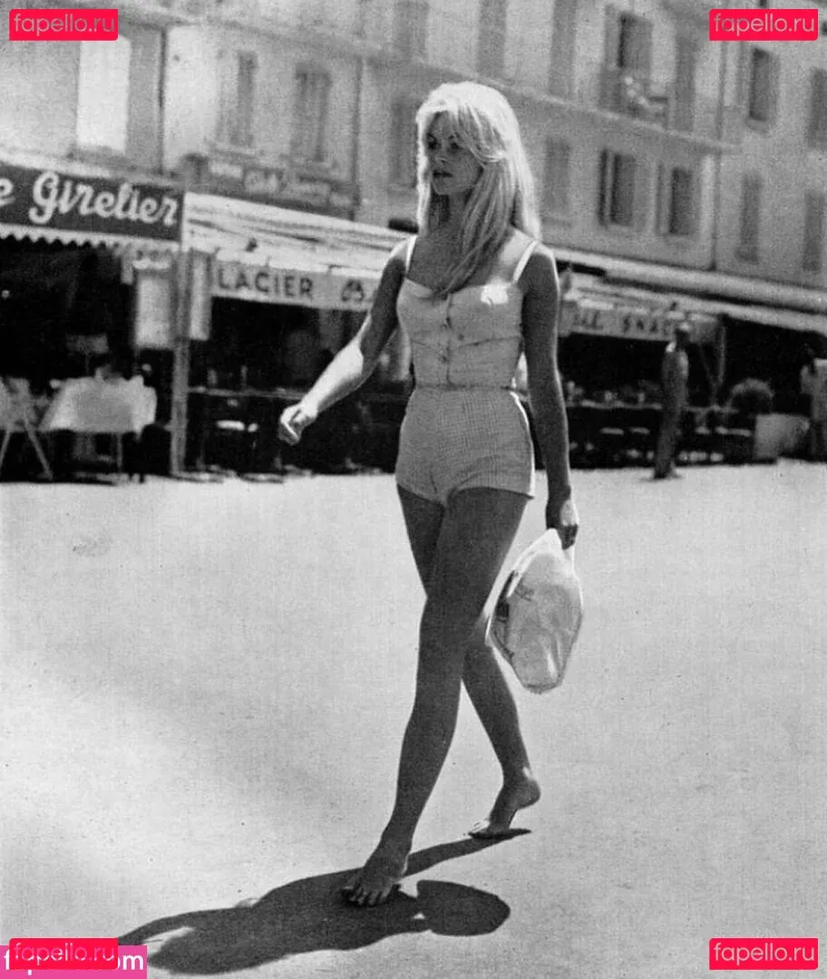 Brigitte Bardot Onlyfans Photo Gallery 