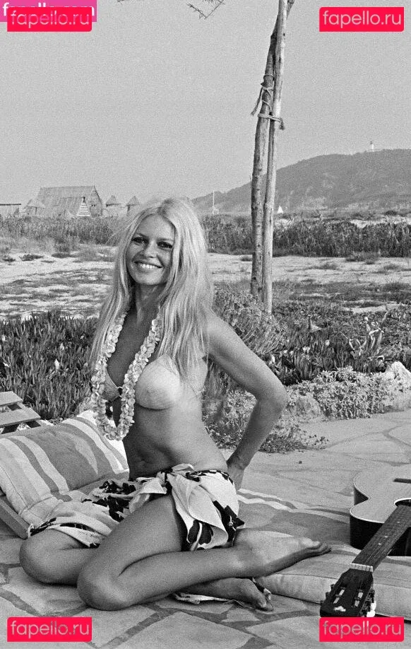 Brigitte Bardot Onlyfans Photo Gallery 