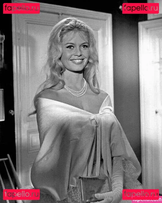 Brigitte Bardot Onlyfans Photo Gallery 