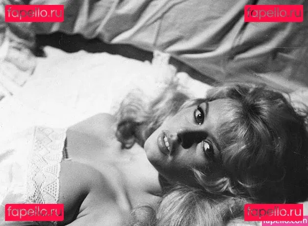 Brigitte Bardot Onlyfans Photo Gallery 
