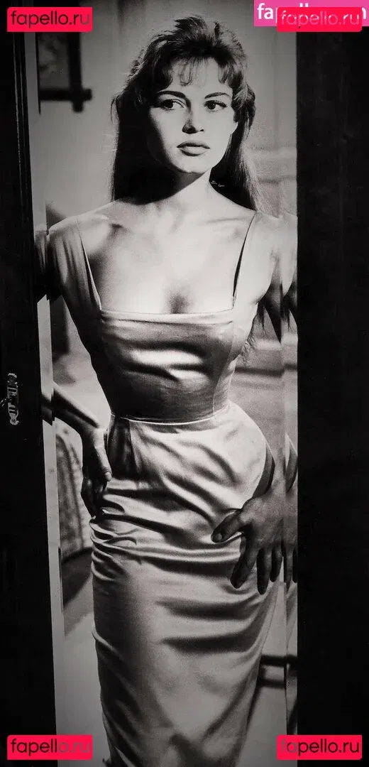 Brigitte Bardot Onlyfans Photo Gallery 