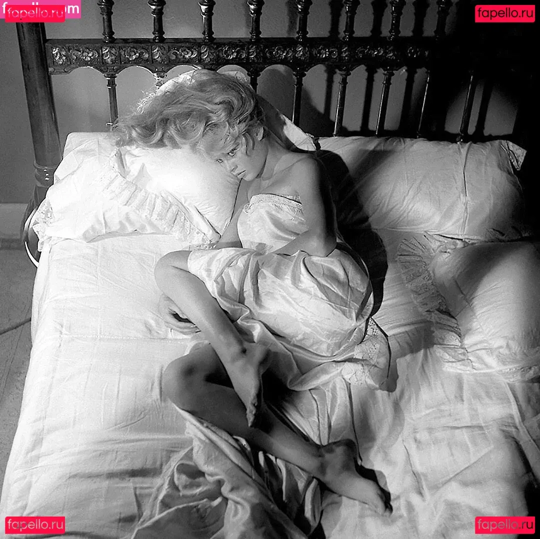 Brigitte Bardot Onlyfans Photo Gallery 
