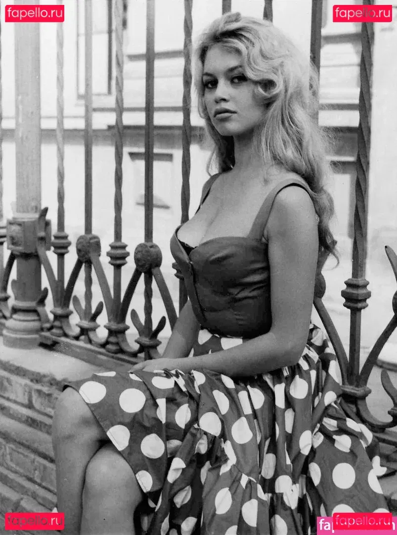 Brigitte Bardot Onlyfans Photo Gallery 
