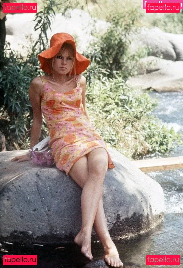 Brigitte Bardot Onlyfans Photo Gallery 