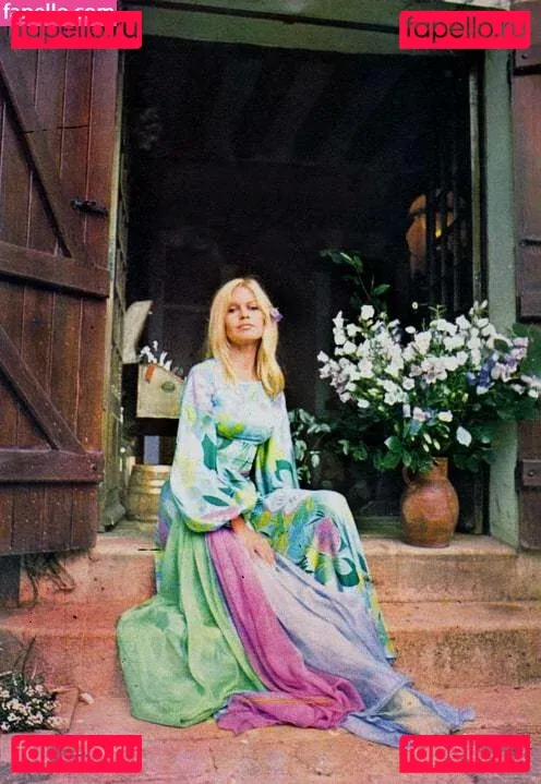 Brigitte Bardot Onlyfans Photo Gallery 