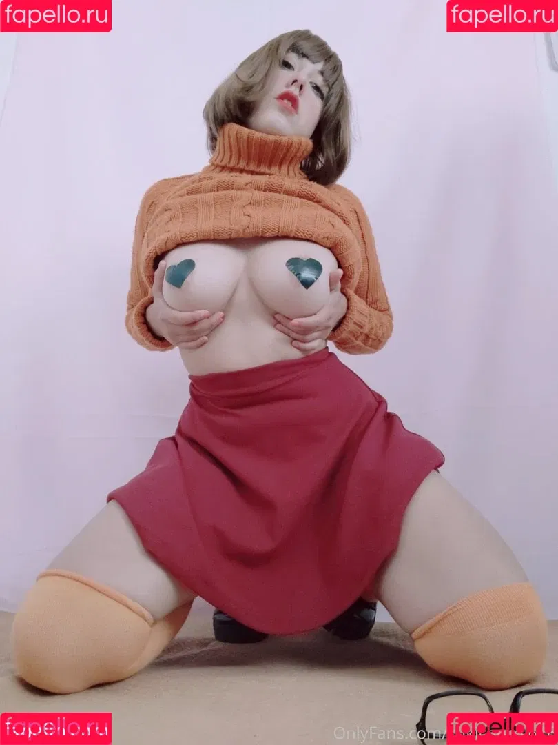 Sukicherry Cosplay Onlyfans Photo Gallery 
