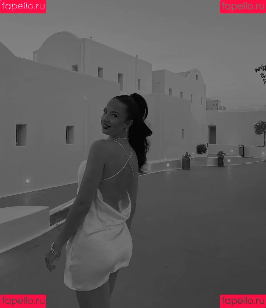 Antonia Chiara Onlyfans Photo Gallery 