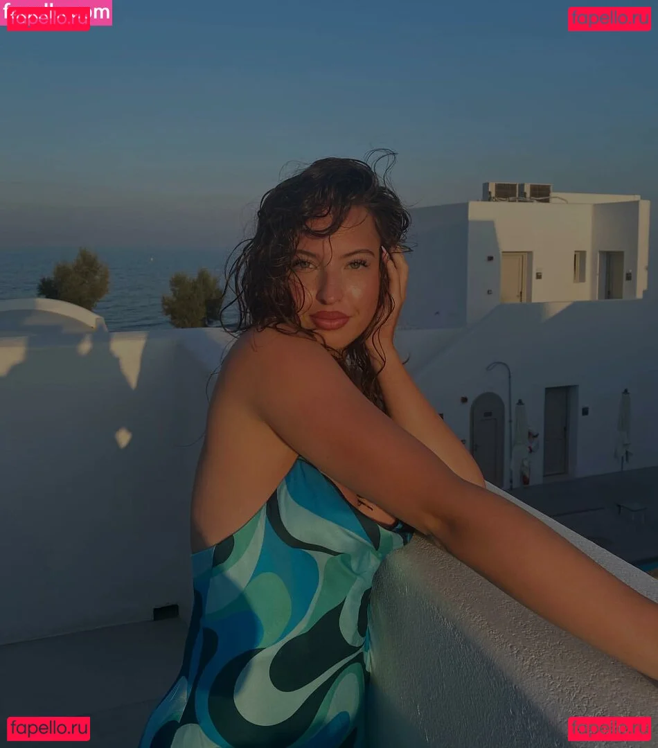 Antonia Chiara Onlyfans Photo Gallery 