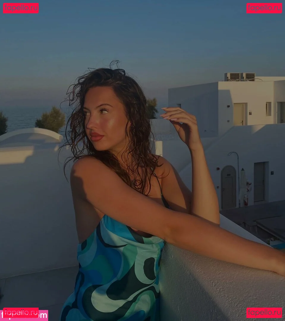 Antonia Chiara Onlyfans Photo Gallery 