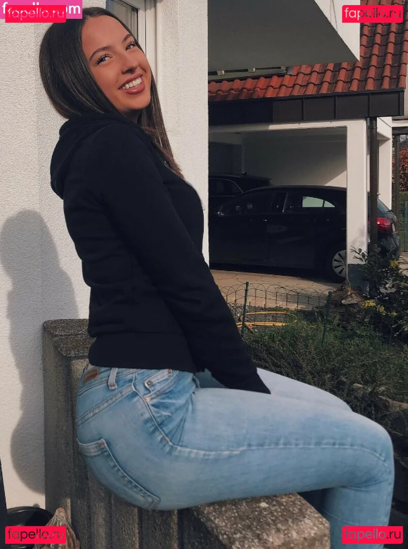 Antonia Chiara Onlyfans Photo Gallery 