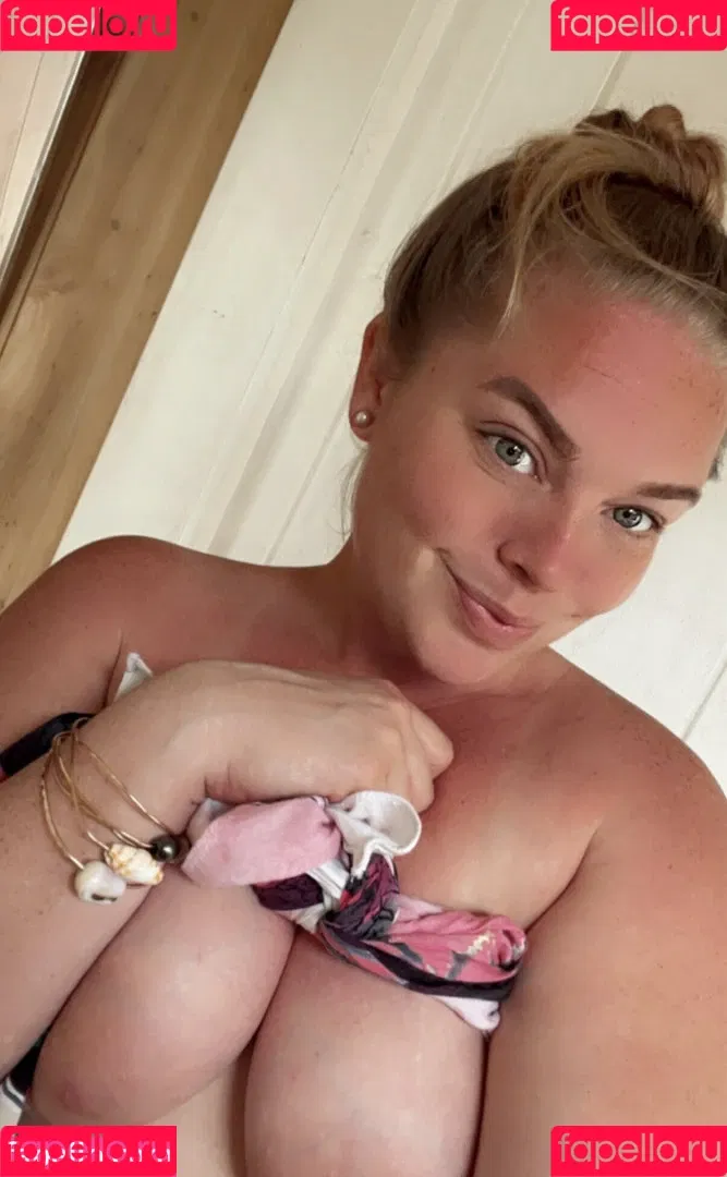 Cecily Chapman Onlyfans Photo Gallery 