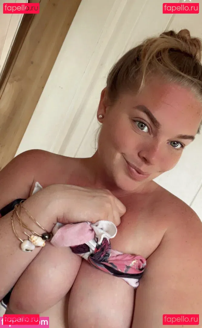 Cecily Chapman Onlyfans Photo Gallery 