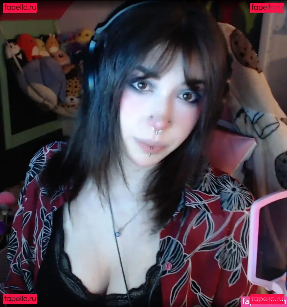 FlodaASMR Onlyfans Photo Gallery 