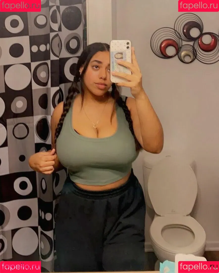 tbexclusive Onlyfans Photo Gallery 