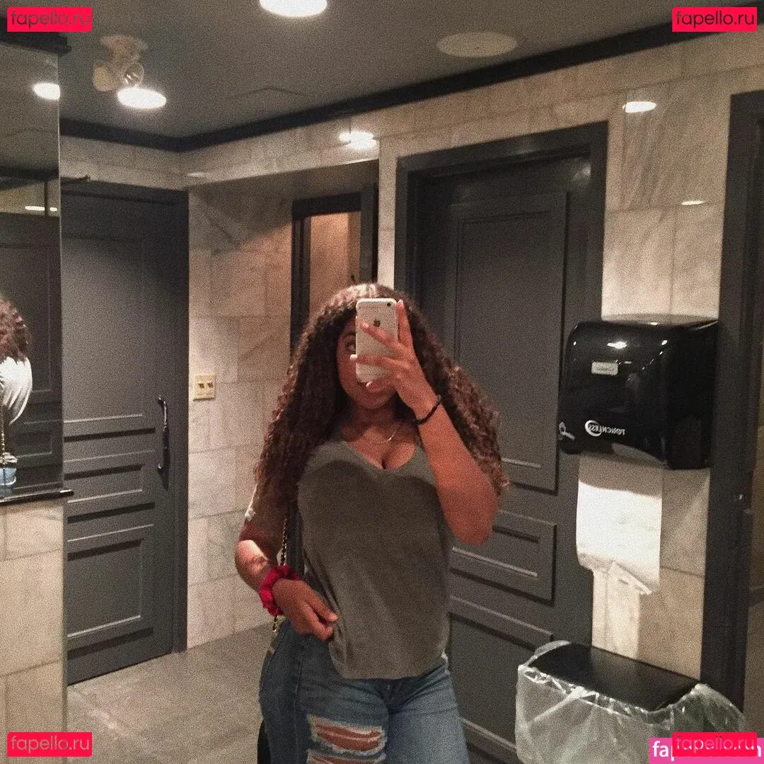 tbexclusive Onlyfans Photo Gallery 