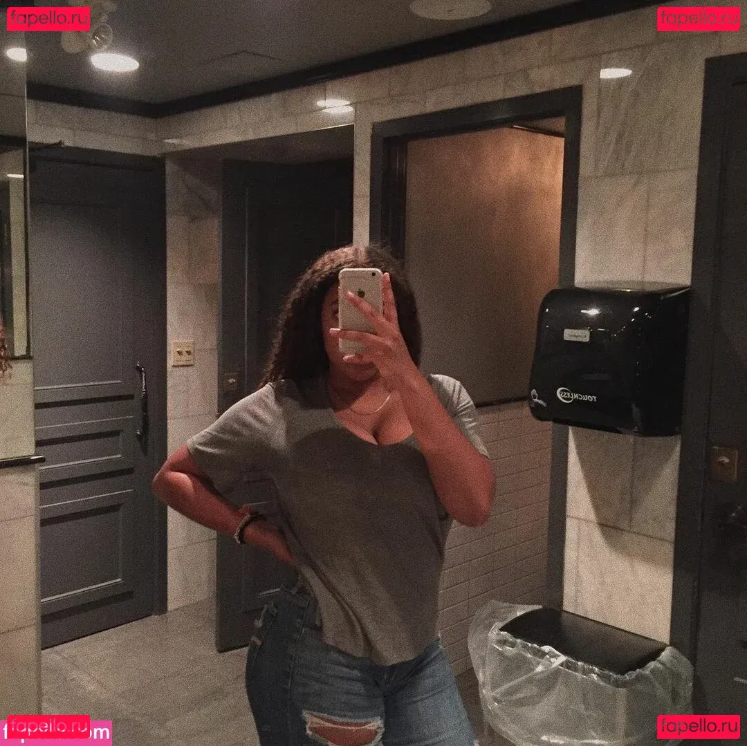 tbexclusive Onlyfans Photo Gallery 