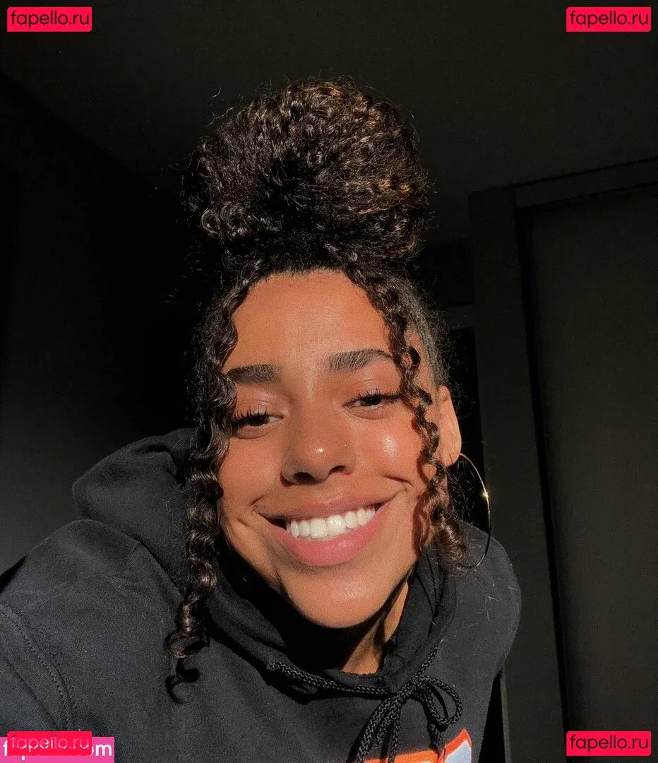 tbexclusive Onlyfans Photo Gallery 