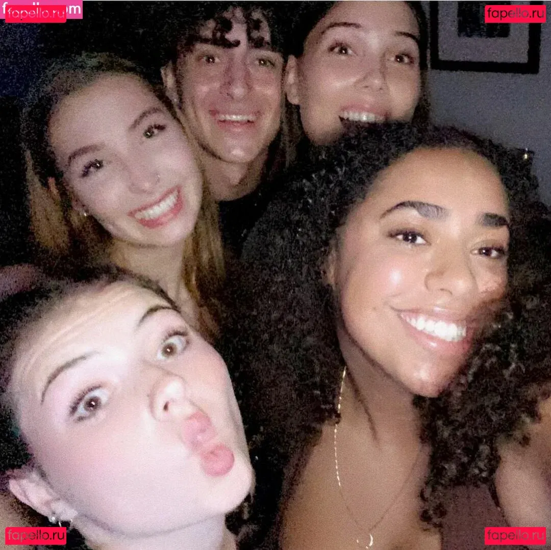 tbexclusive Onlyfans Photo Gallery 