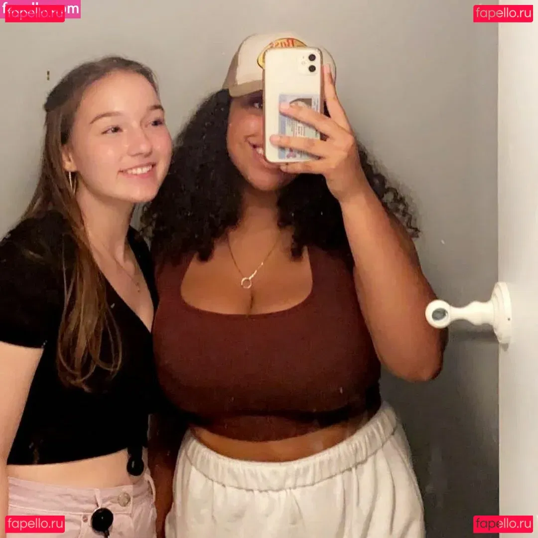 tbexclusive Onlyfans Photo Gallery 