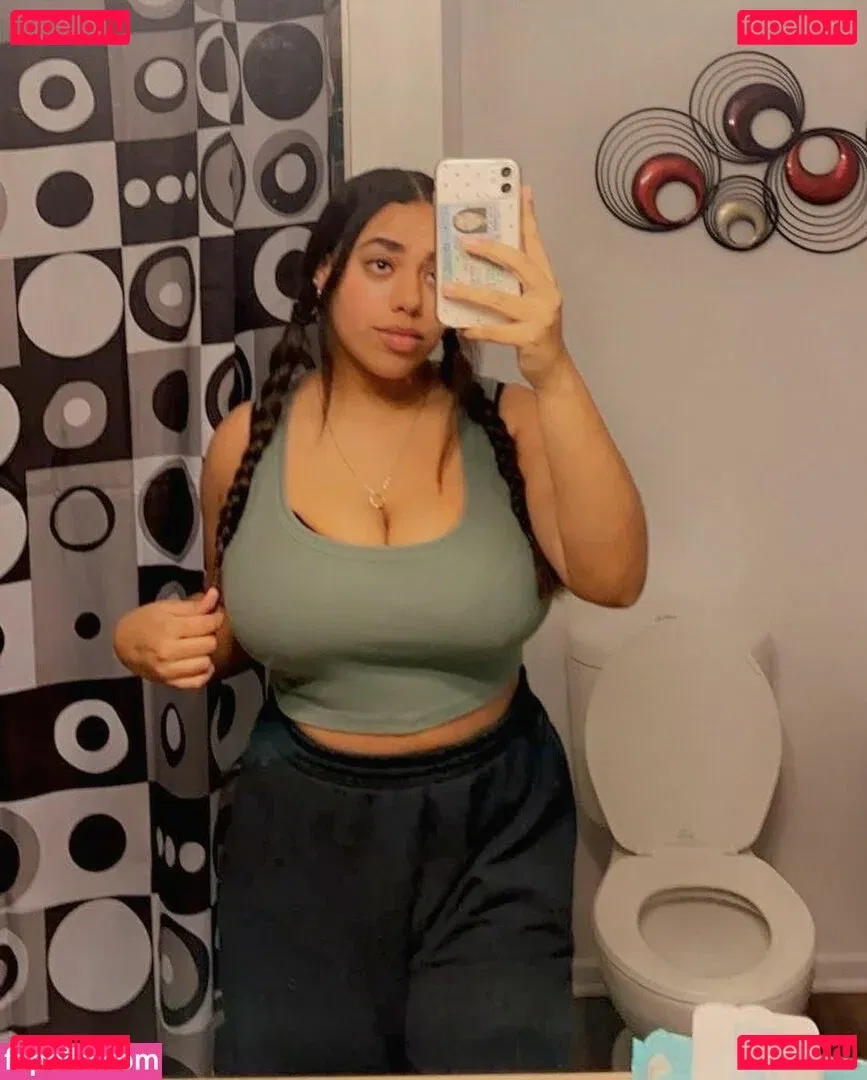 tbexclusive Onlyfans Photo Gallery 