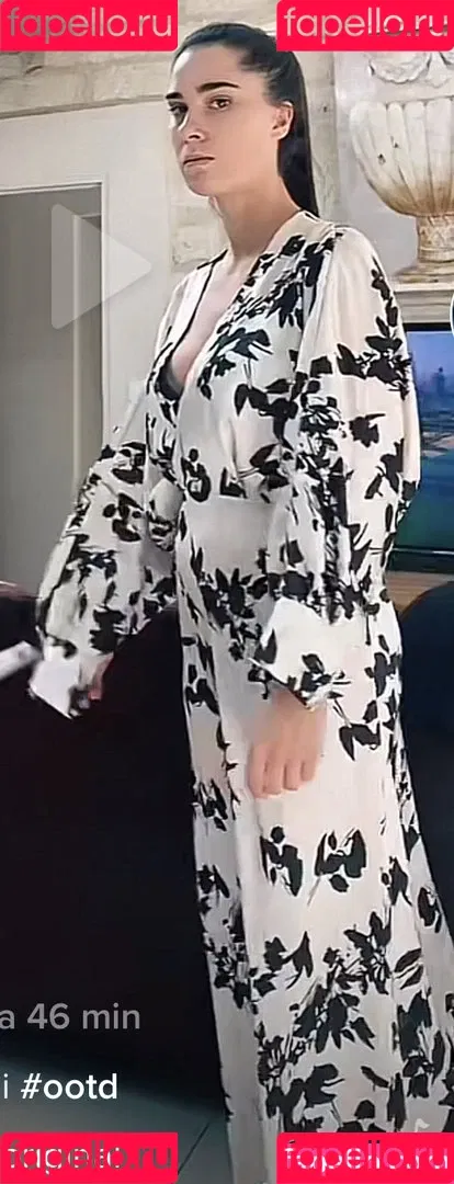 Laura Petard Onlyfans Photo Gallery 