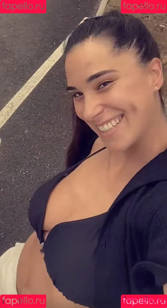 Laura Petard Onlyfans Photo Gallery 
